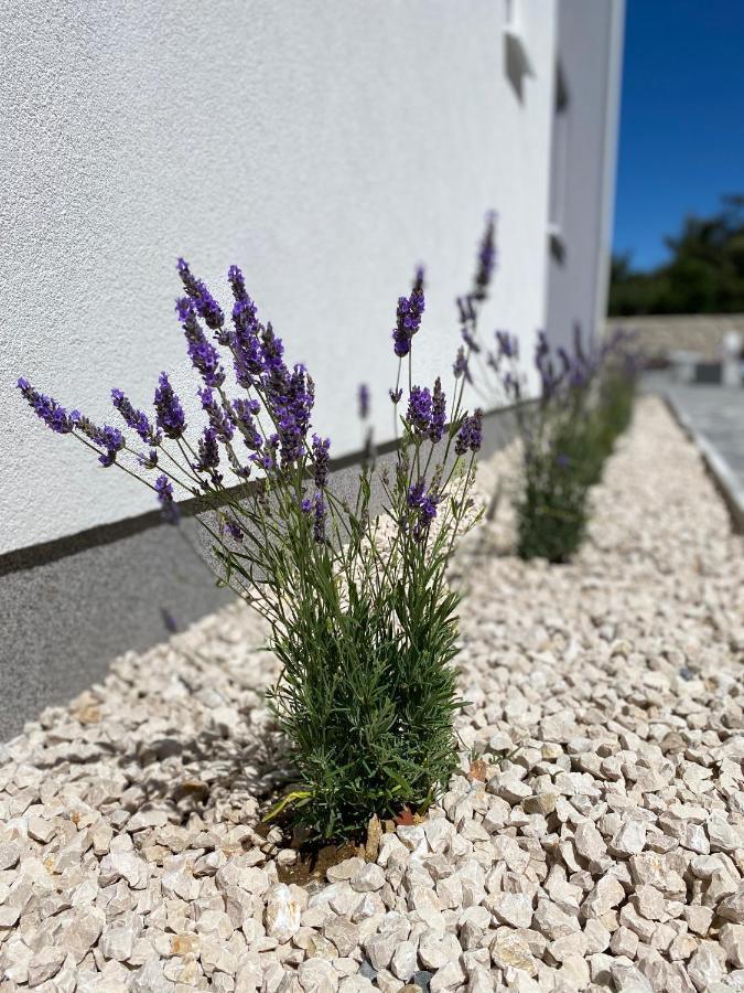 1Oak Rentals Vir Exterior photo