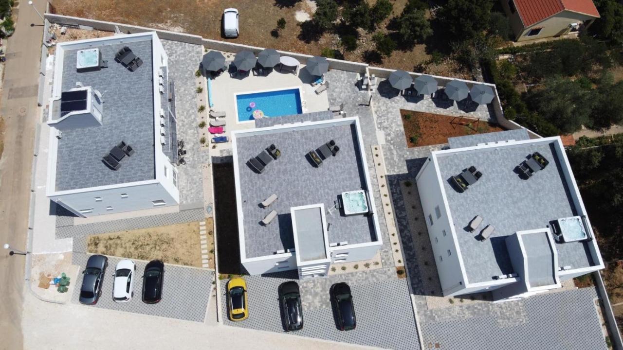 1Oak Rentals Vir Exterior photo