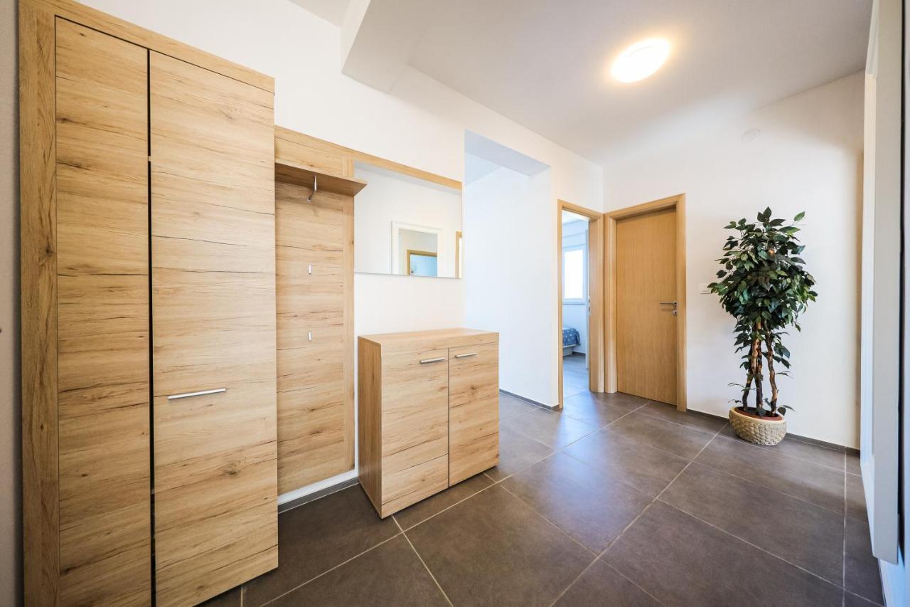 1Oak Rentals Vir Exterior photo